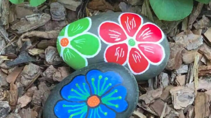 Image for How to Make Rocks Painted With Flowers!