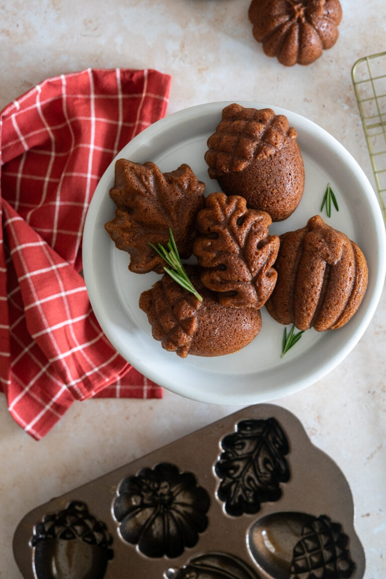 Gingerbread Mini Bundt Cakes