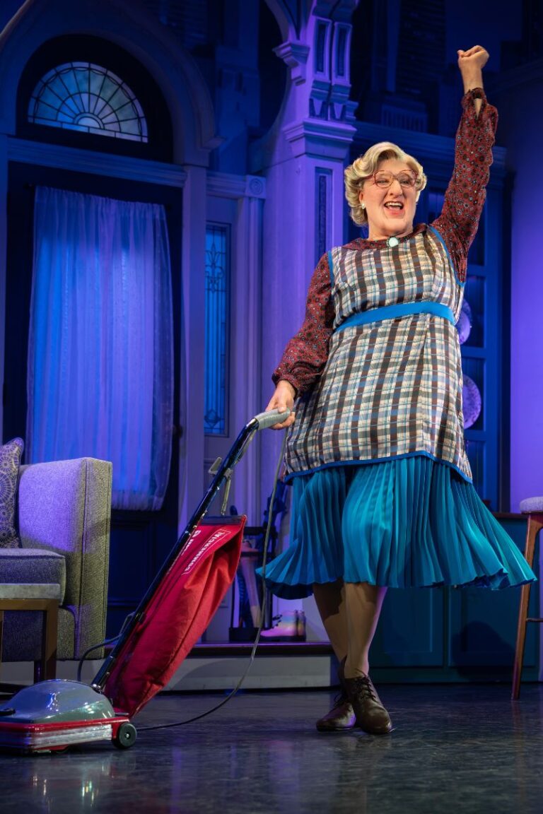 Mrs. Doubtfire the Musical at the NAC Brings Big Laughs